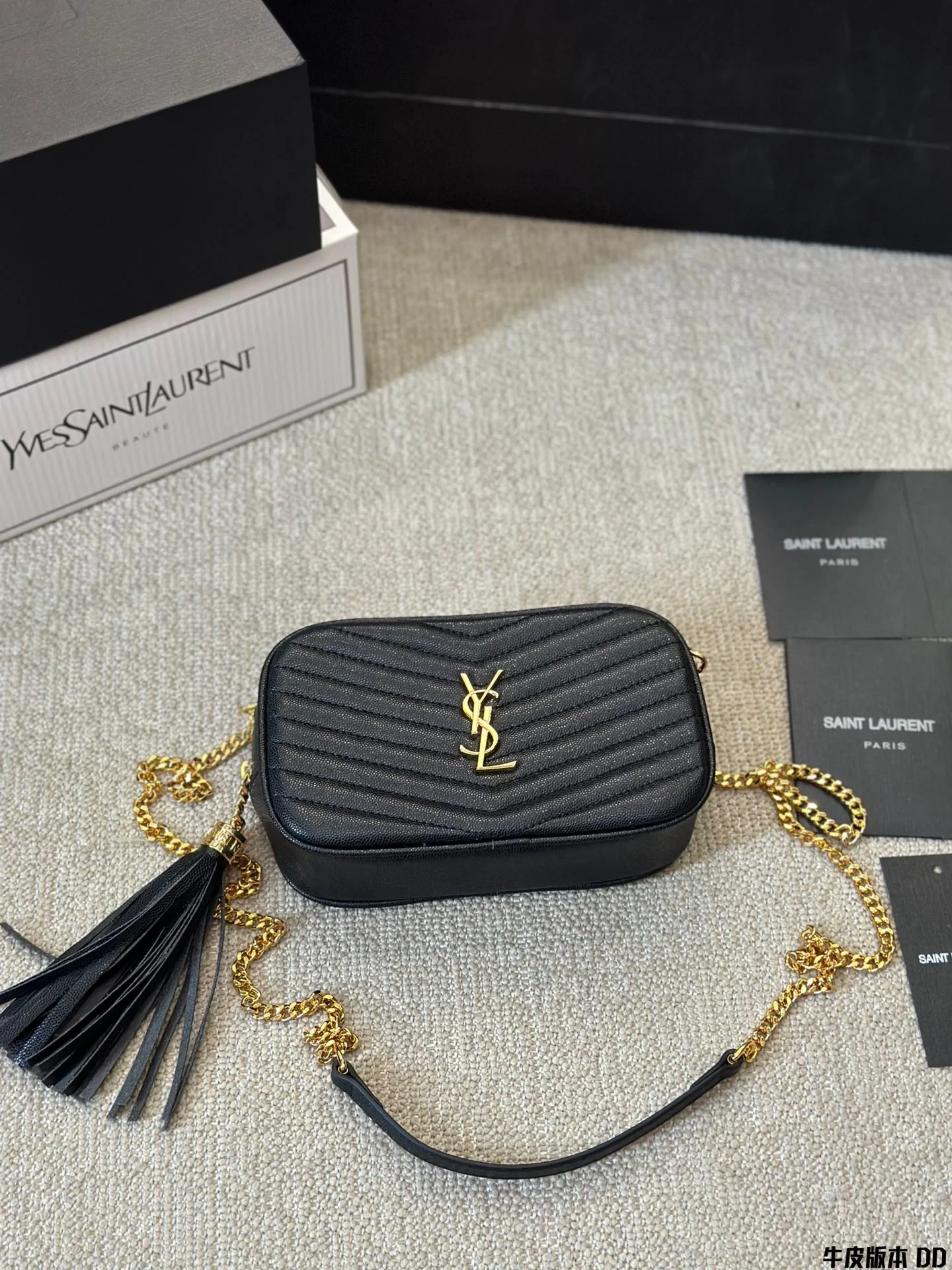 3868-389-55-ysl gallery