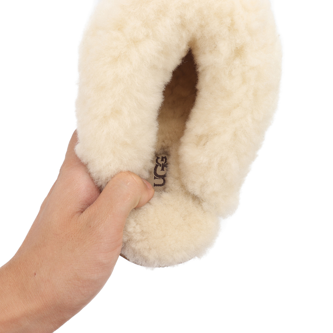 38.59$  UGG  UGG-3300-M gallery