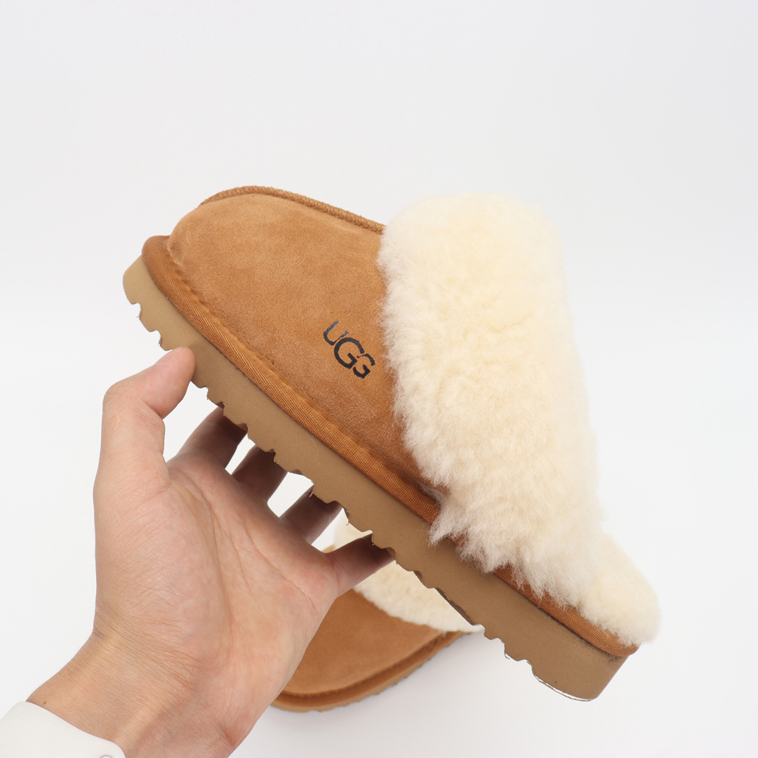 38.59$  UGG  UGG-3300-M gallery