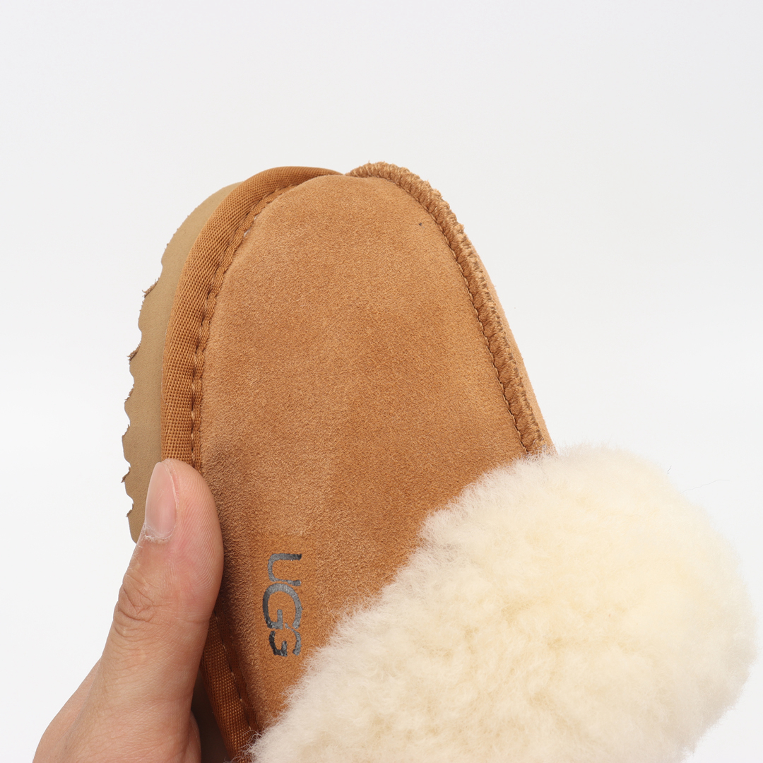 38.59$  UGG  UGG-3300-M gallery