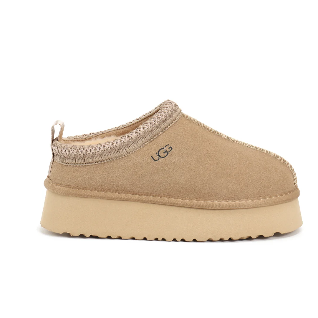 3955-49-354-ugg-with box gallery