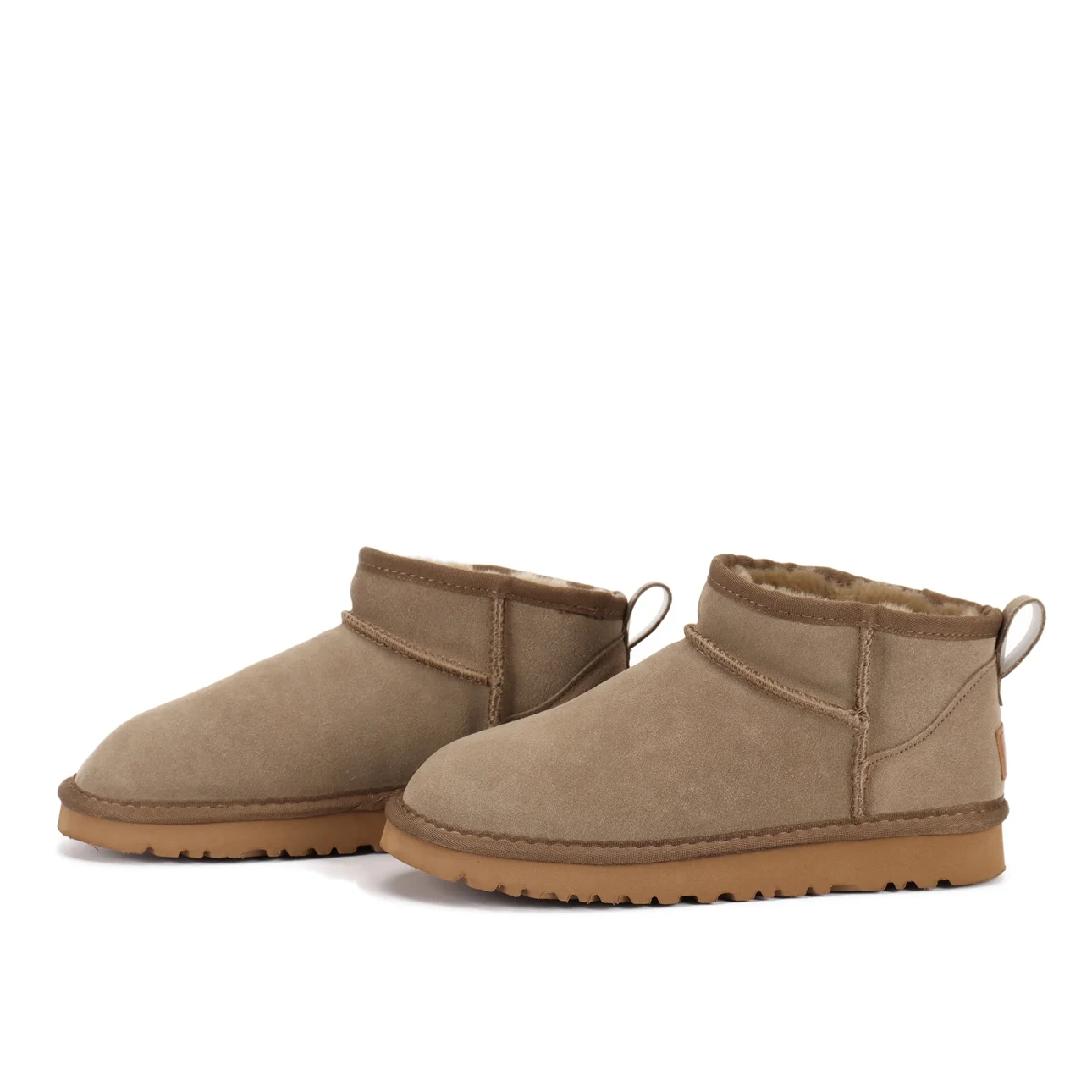 3965-35.99-259-ugg-with box gallery