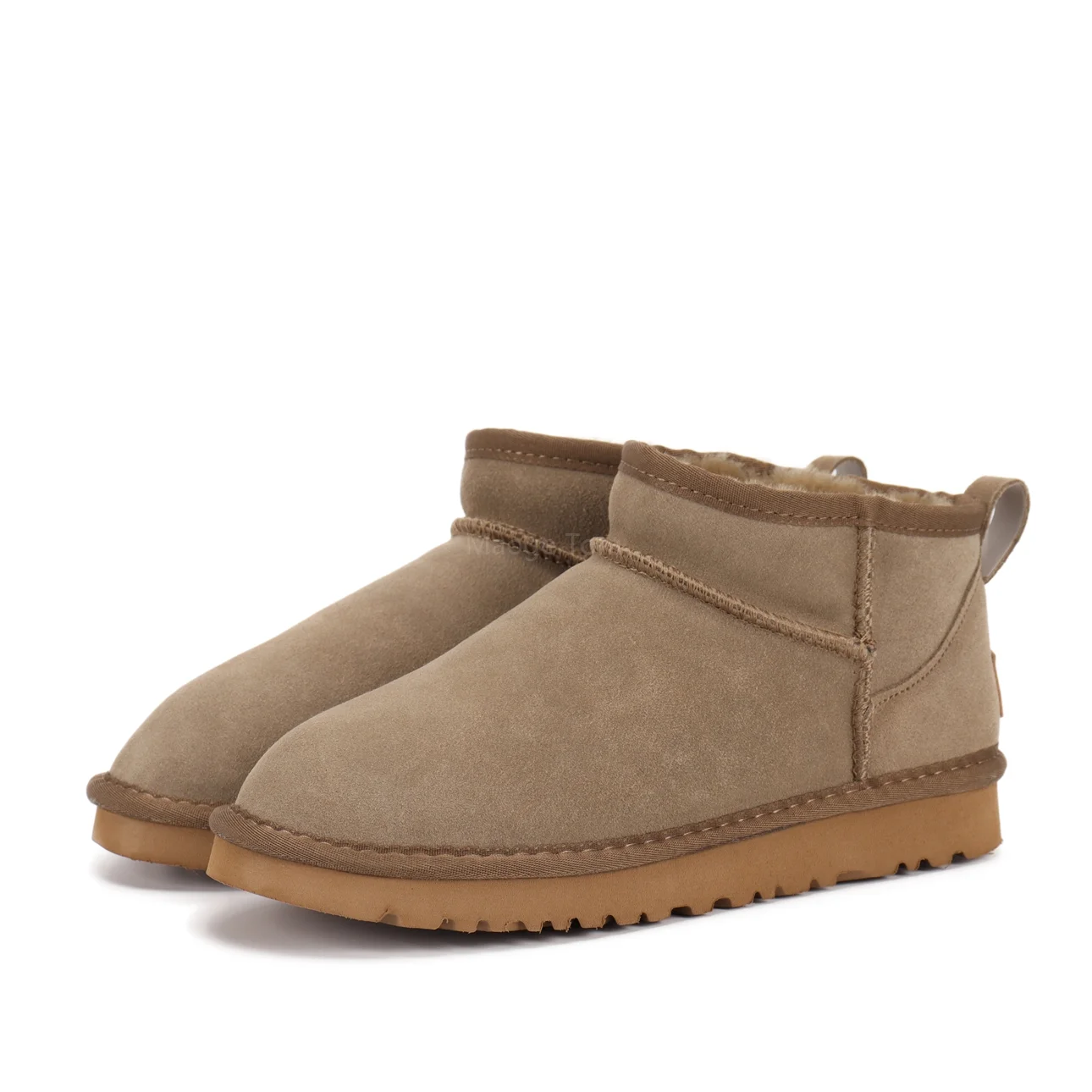 3965-35.99-259-ugg-with box gallery