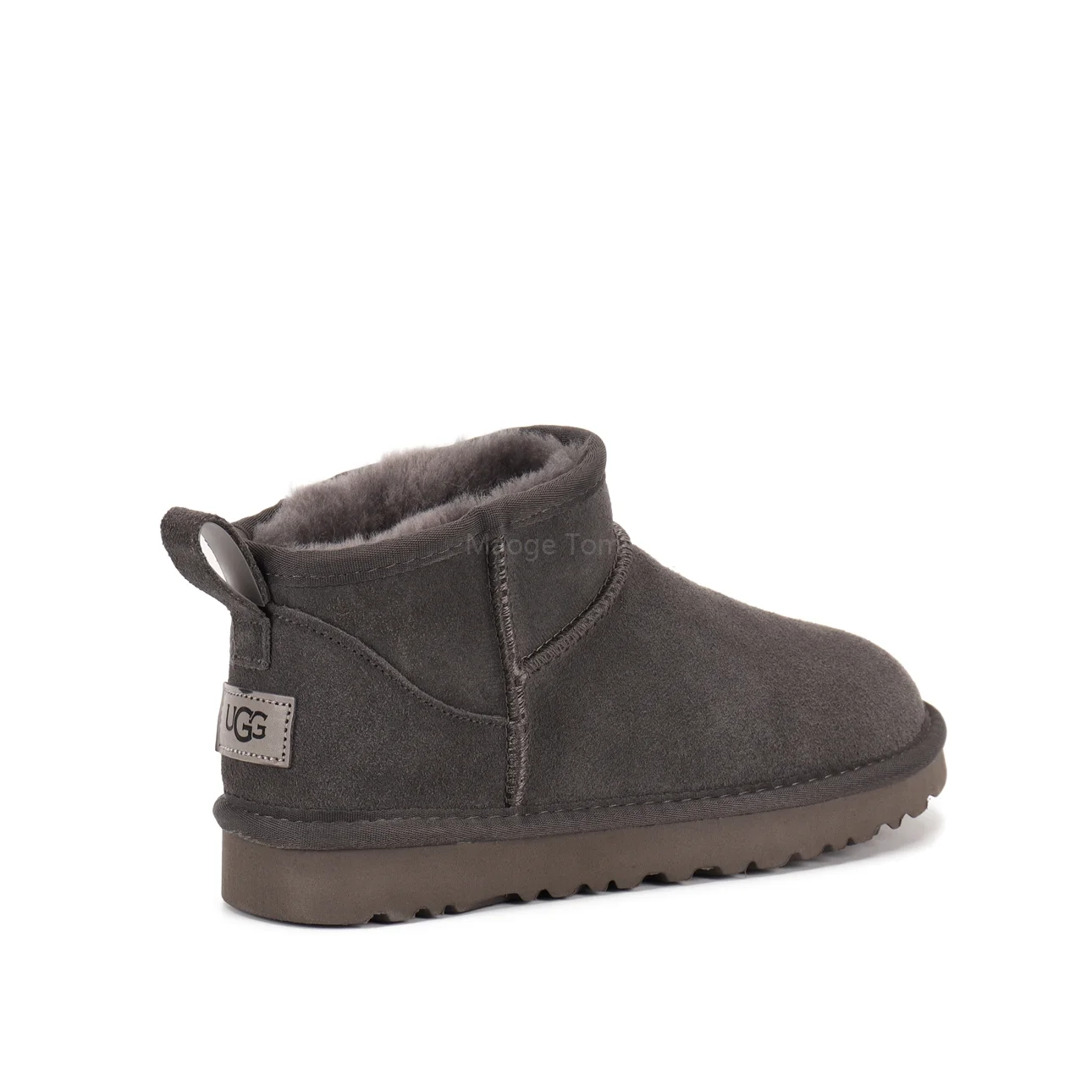 3965-35.99-259-ugg-with box gallery