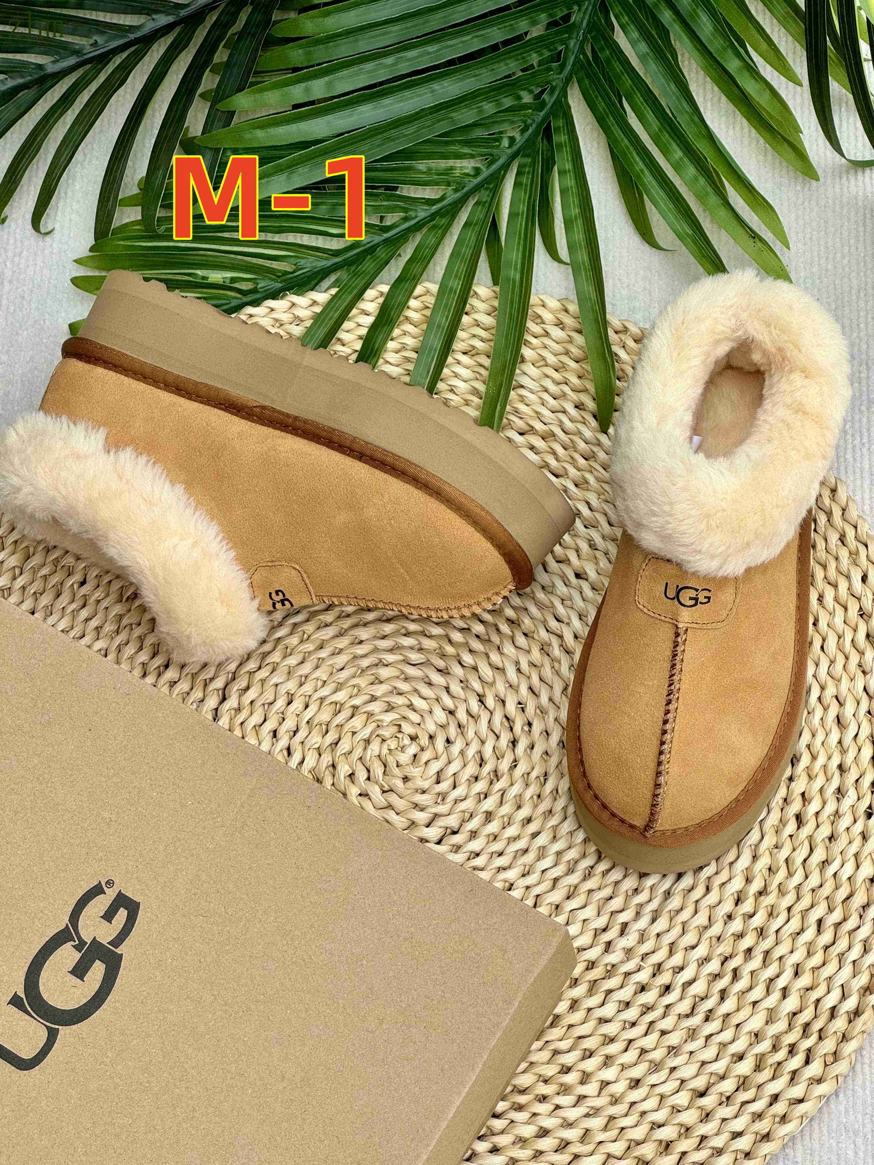 42.7$    UGG-4400-M gallery