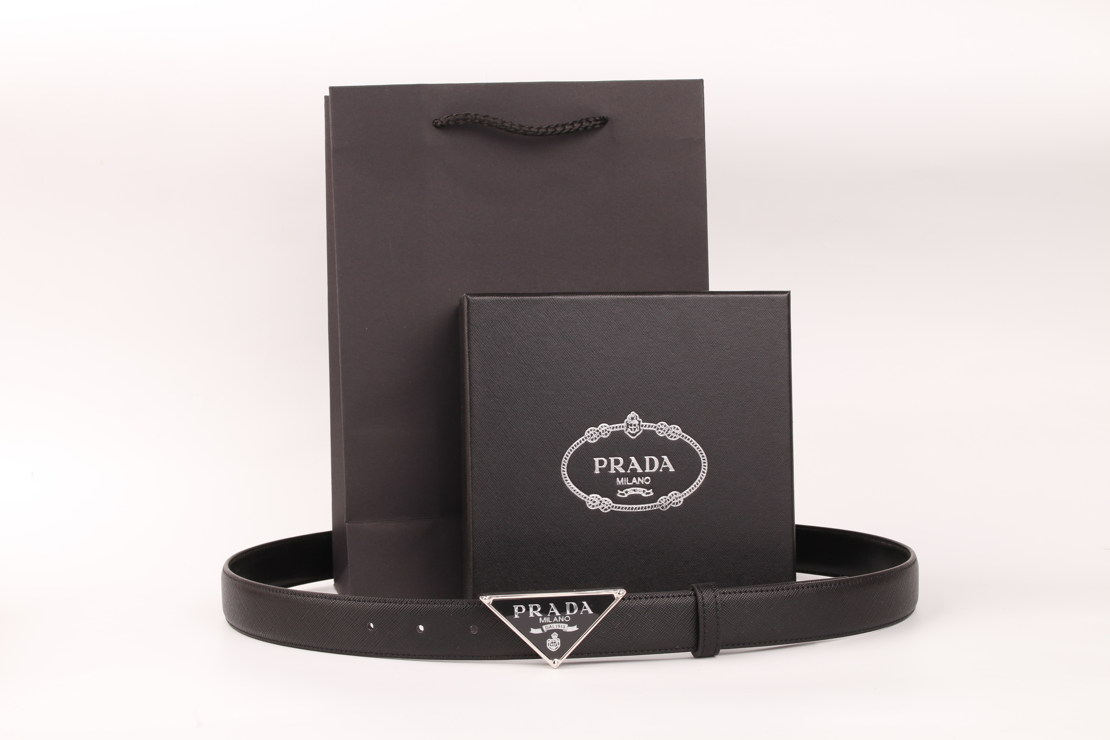 454-9110-T      23.14$ PRADA gallery