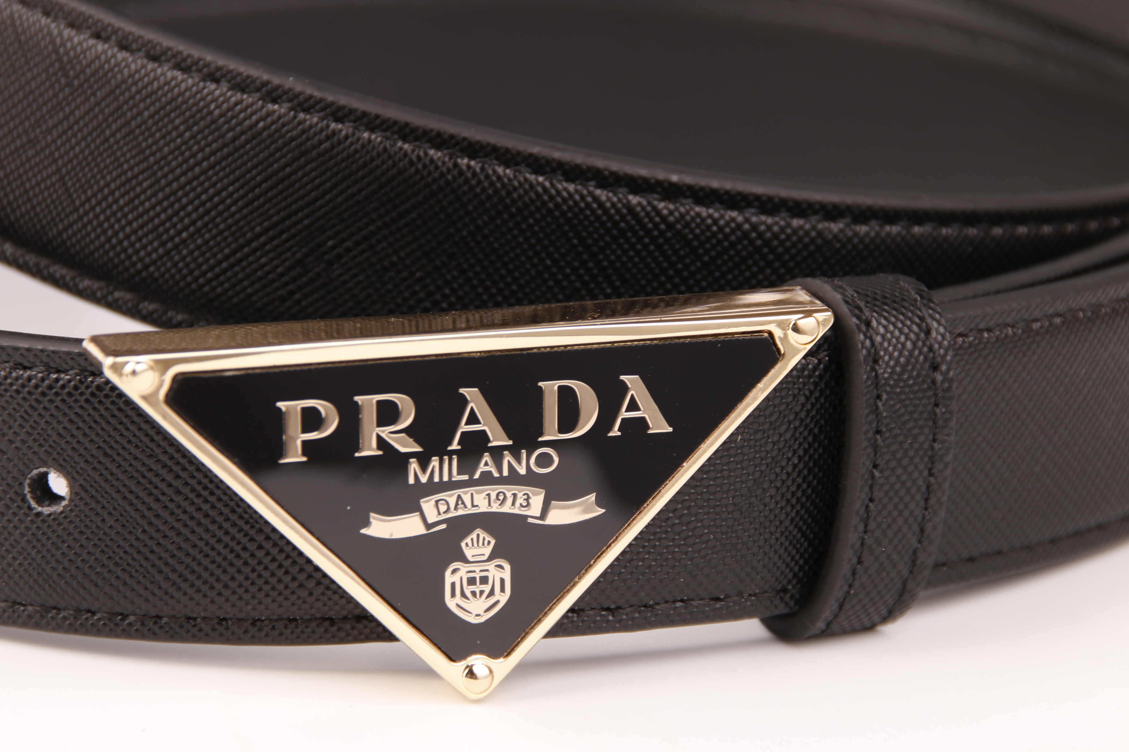 454-9110-T      23.14$ PRADA gallery