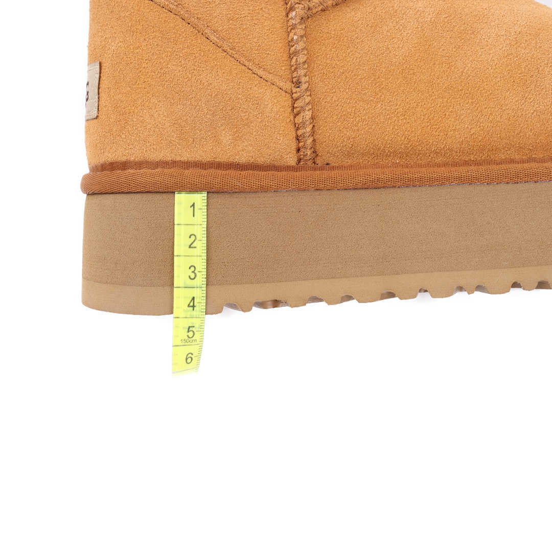 46$ UGG-3809-M gallery