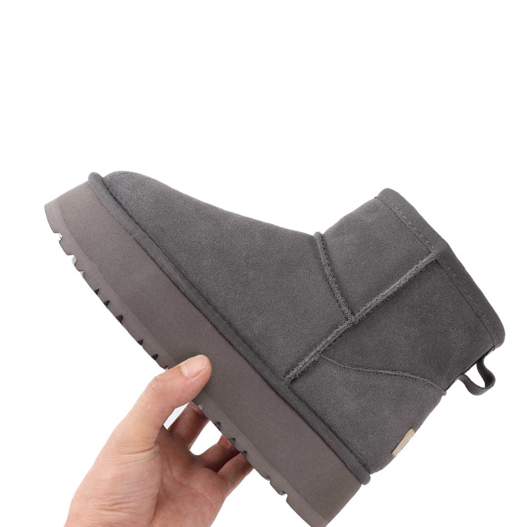 46$ UGG-3809-M gallery