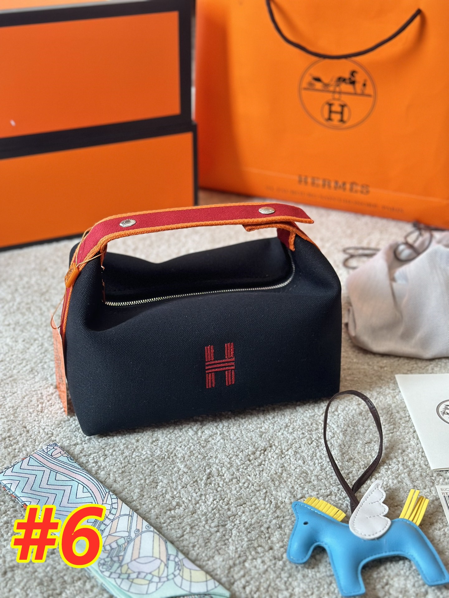 47.44$-Hermes    9853-T gallery