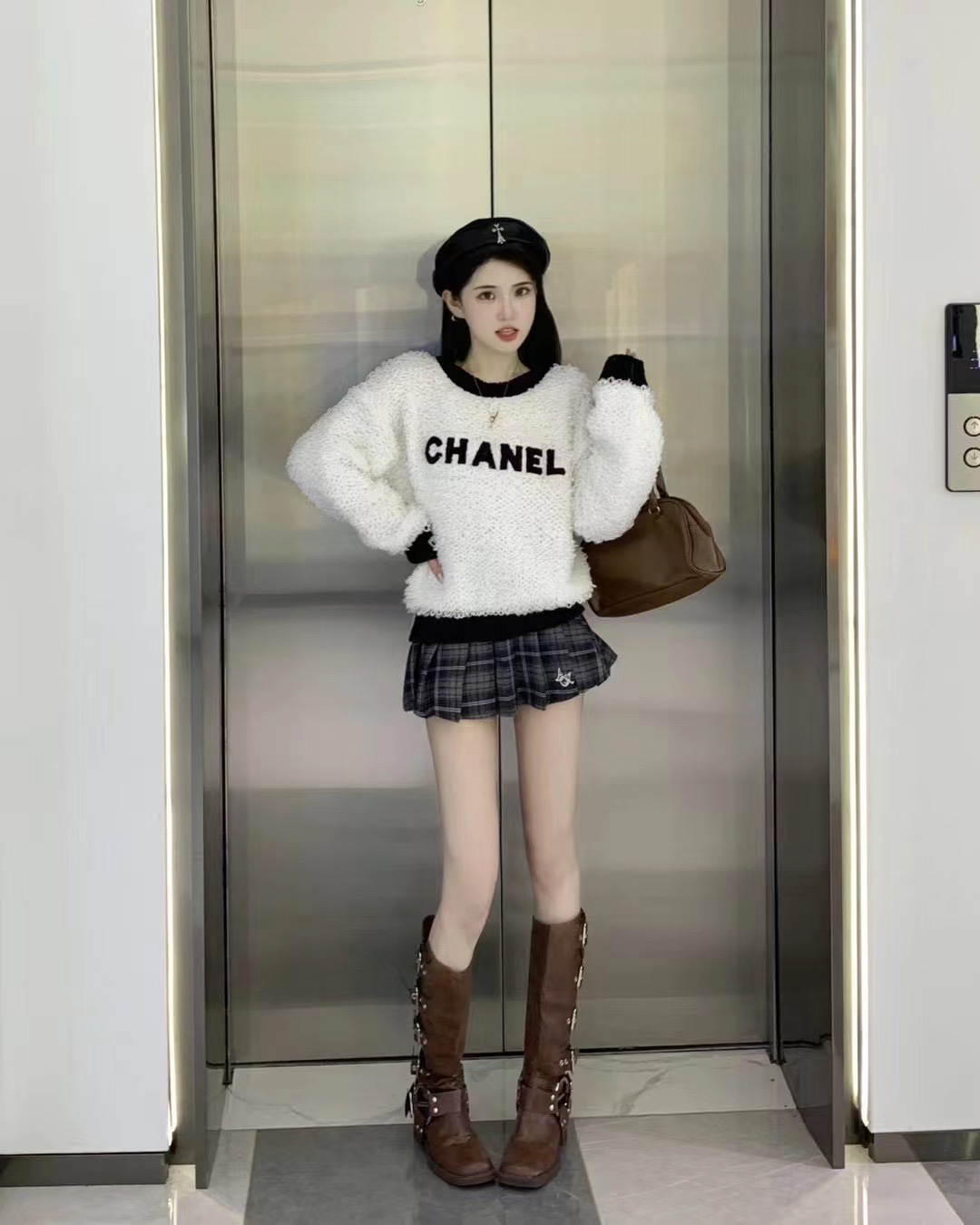 49.9-chanel     9904-T gallery