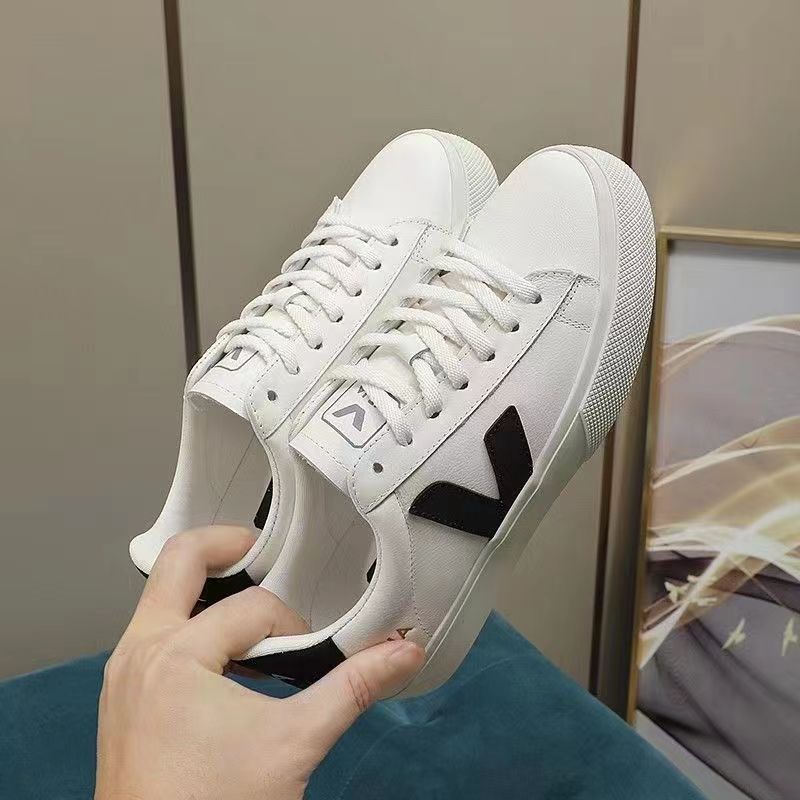 51.33$ VEJA     code 351-6808-R gallery