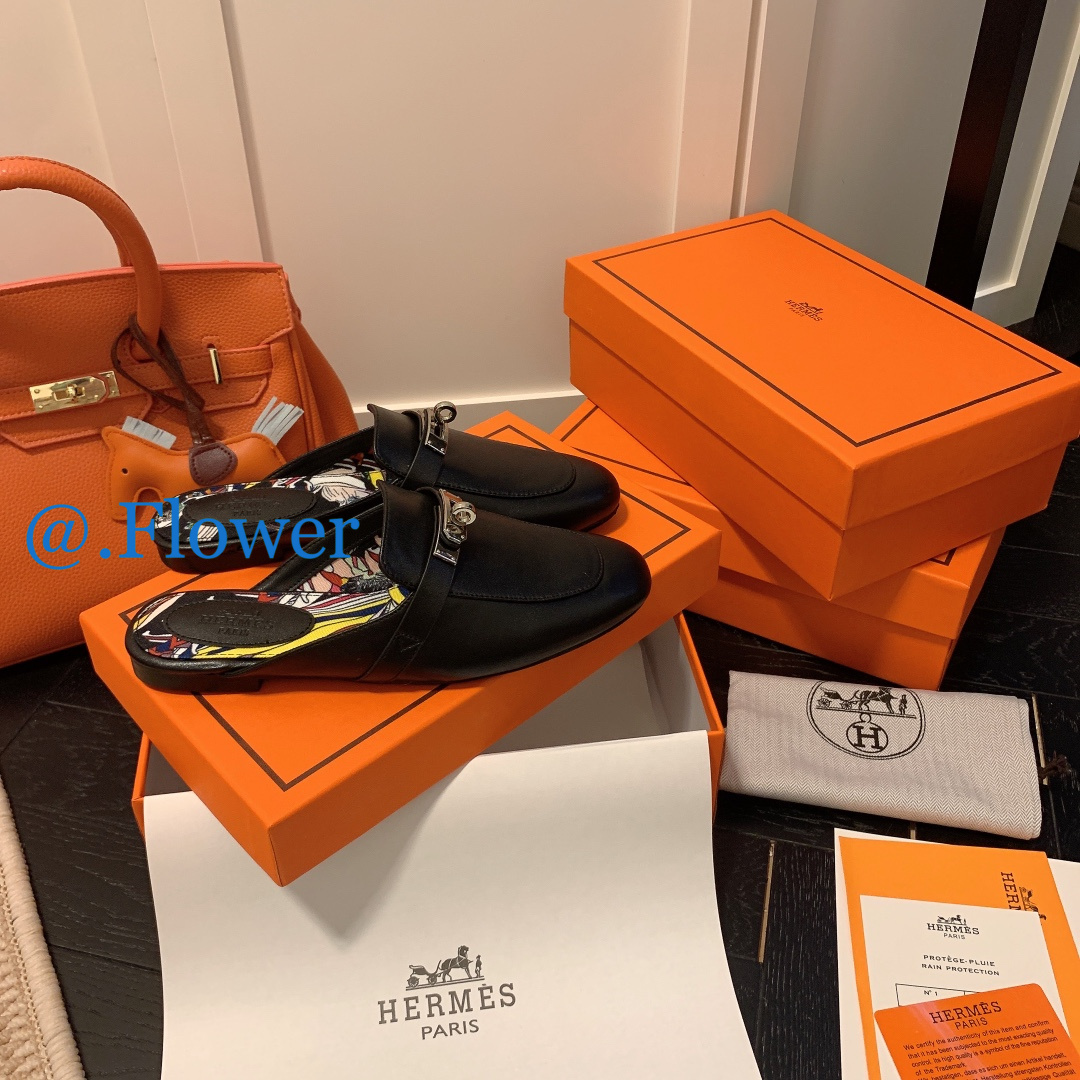 53.25$  Hermes    9944-T gallery