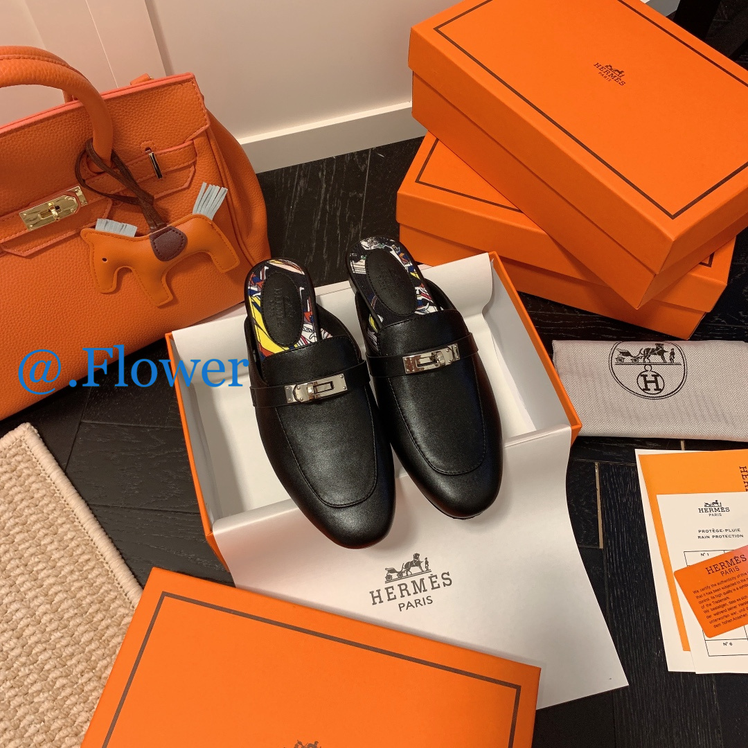 53.25$  Hermes    9944-T gallery