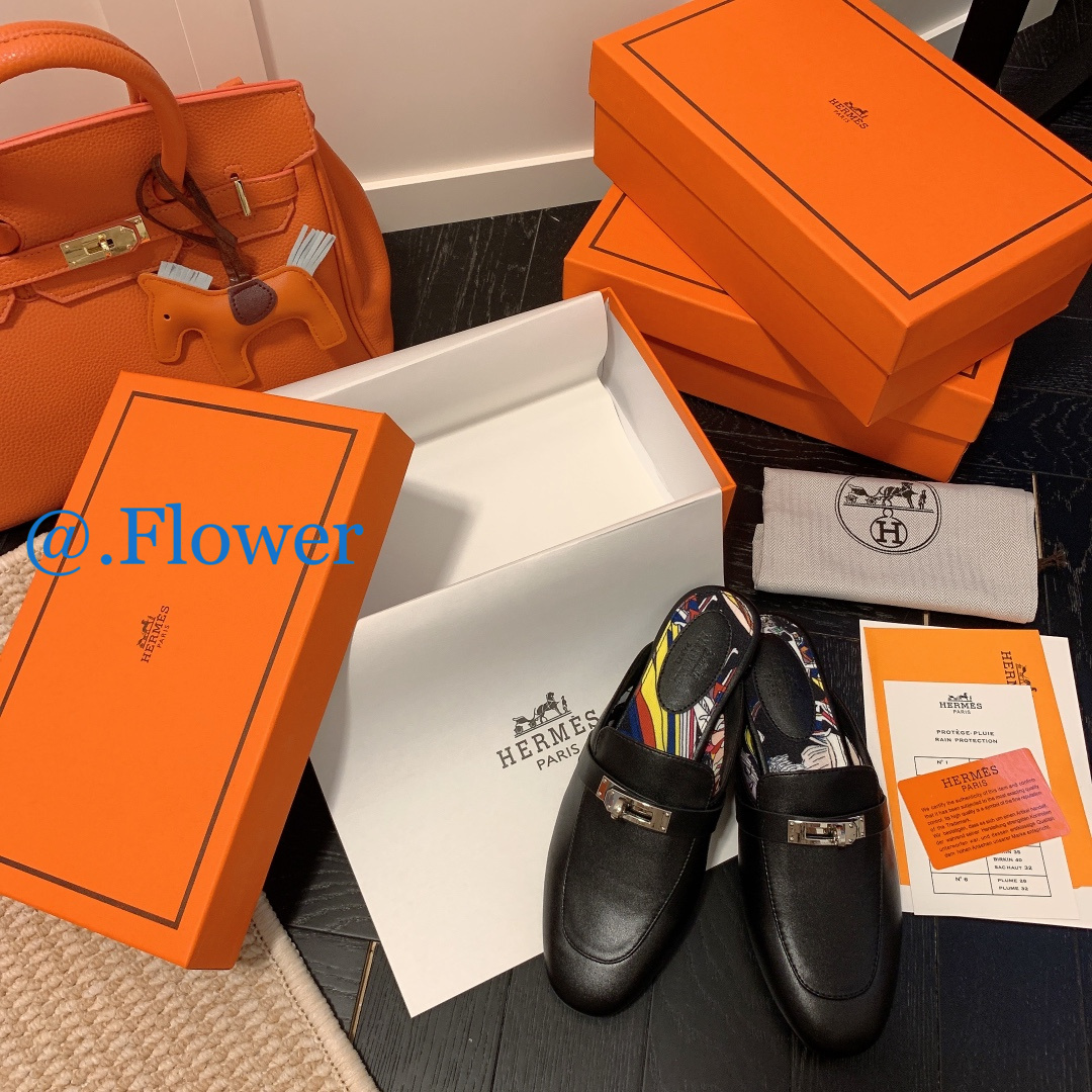 53.25$  Hermes    9944-T gallery