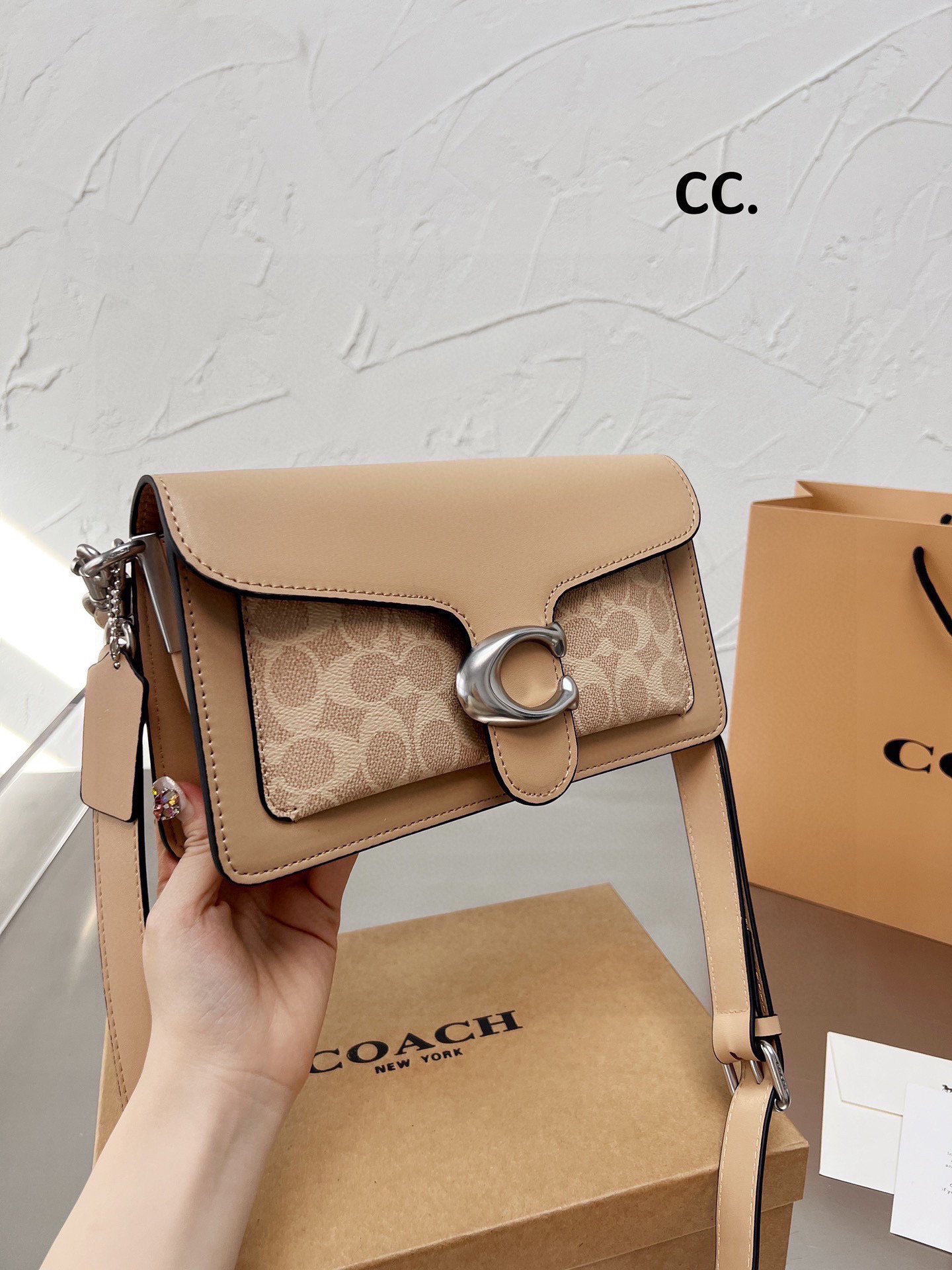 53.42$ COACH   CODE   306-6973-R gallery