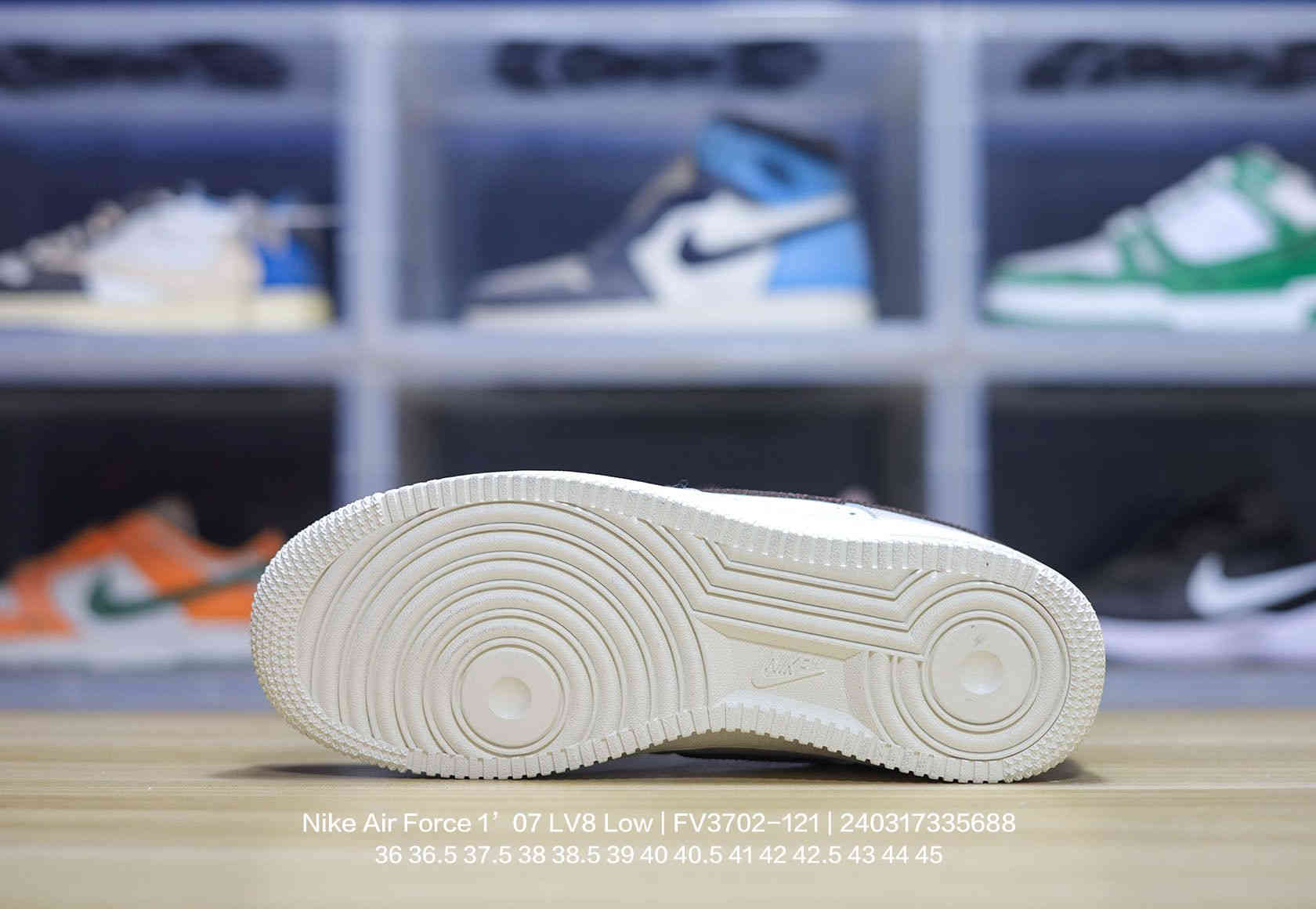 54.01$    nike   A-4571-M gallery