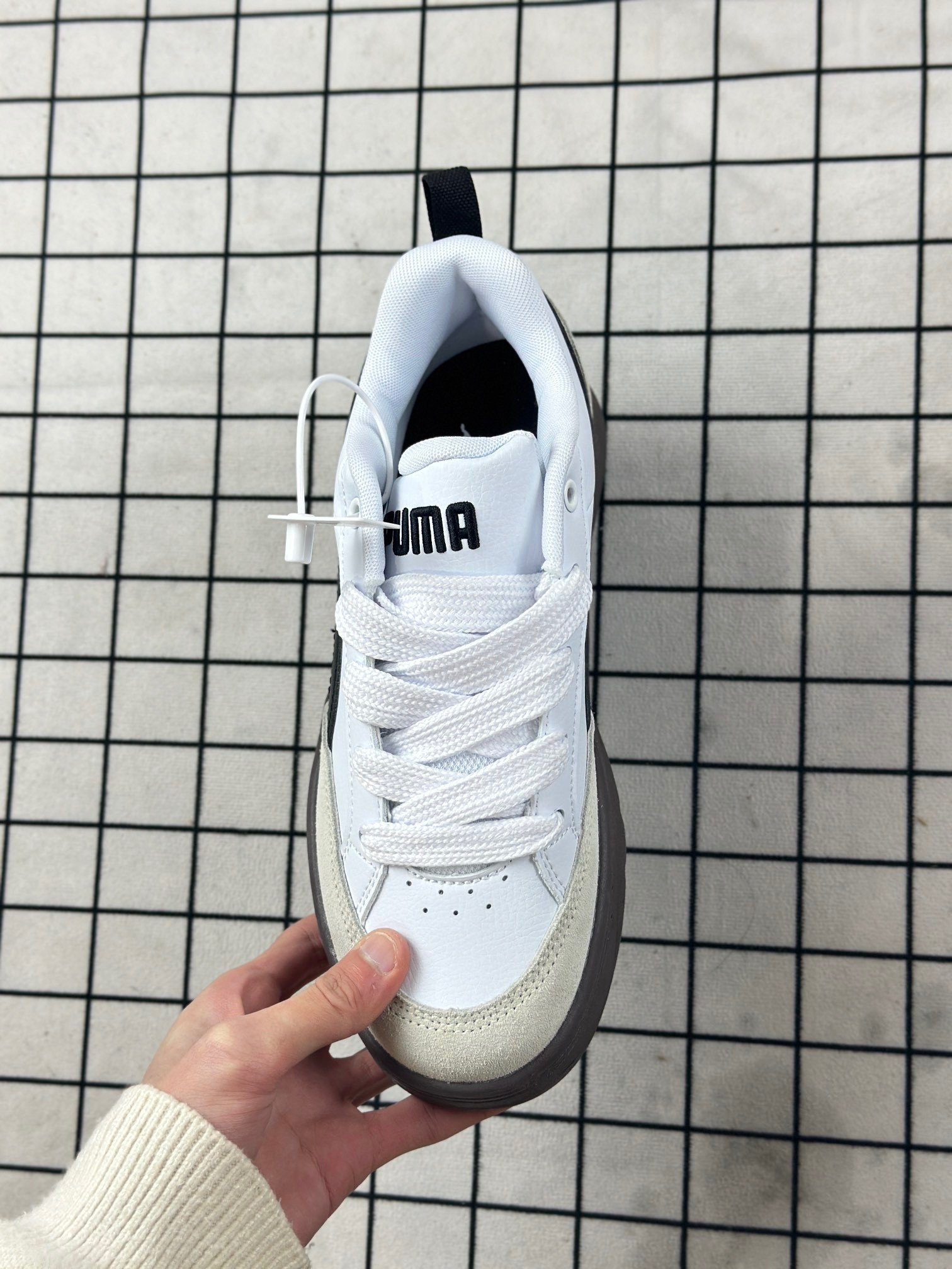 54.69$  PUMA    code 351-6890-R gallery