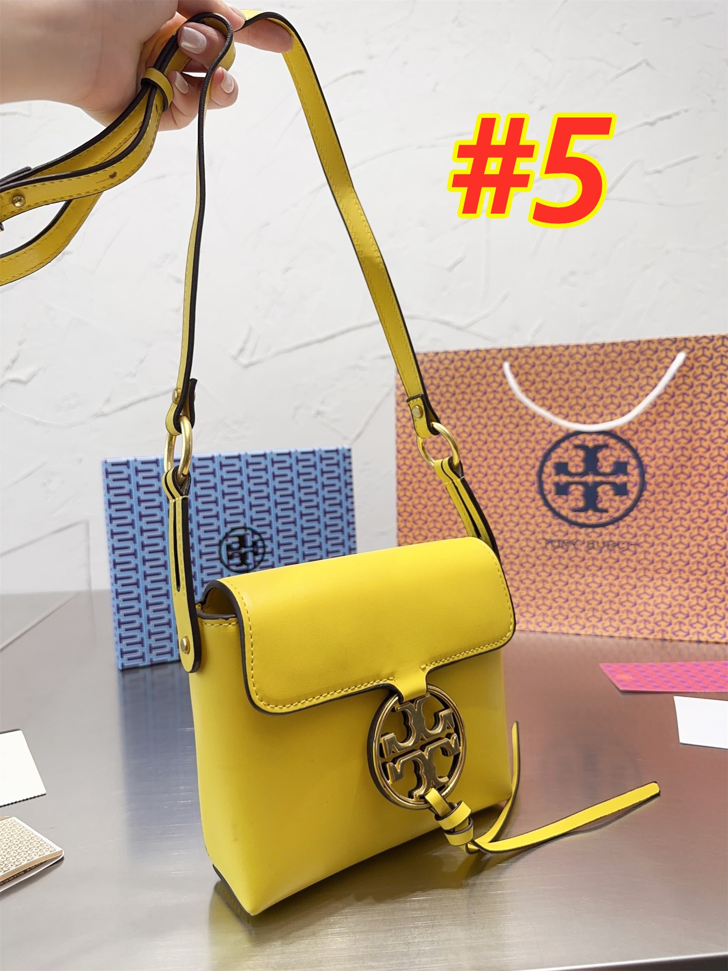 55$- Tory Burch    9831-T gallery