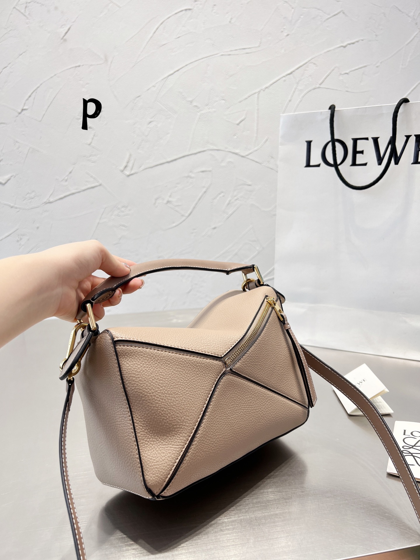 57$-loewe    9834-T gallery