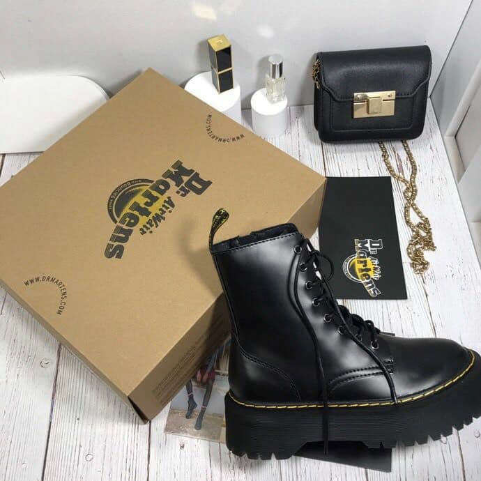 5946-Dr. Martens- 58.99$ gallery