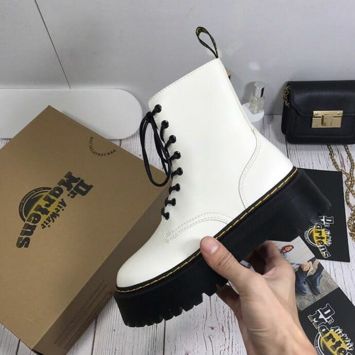 5946-Dr. Martens- 58.99$ gallery