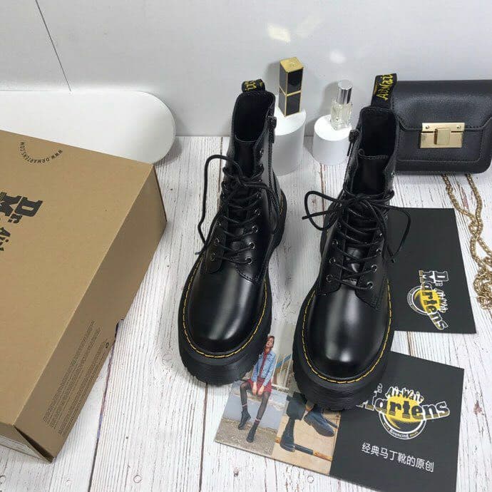 5946-Dr. Martens- 58.99$ gallery