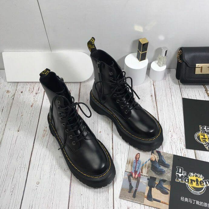 5946-Dr. Martens- 58.99$ gallery