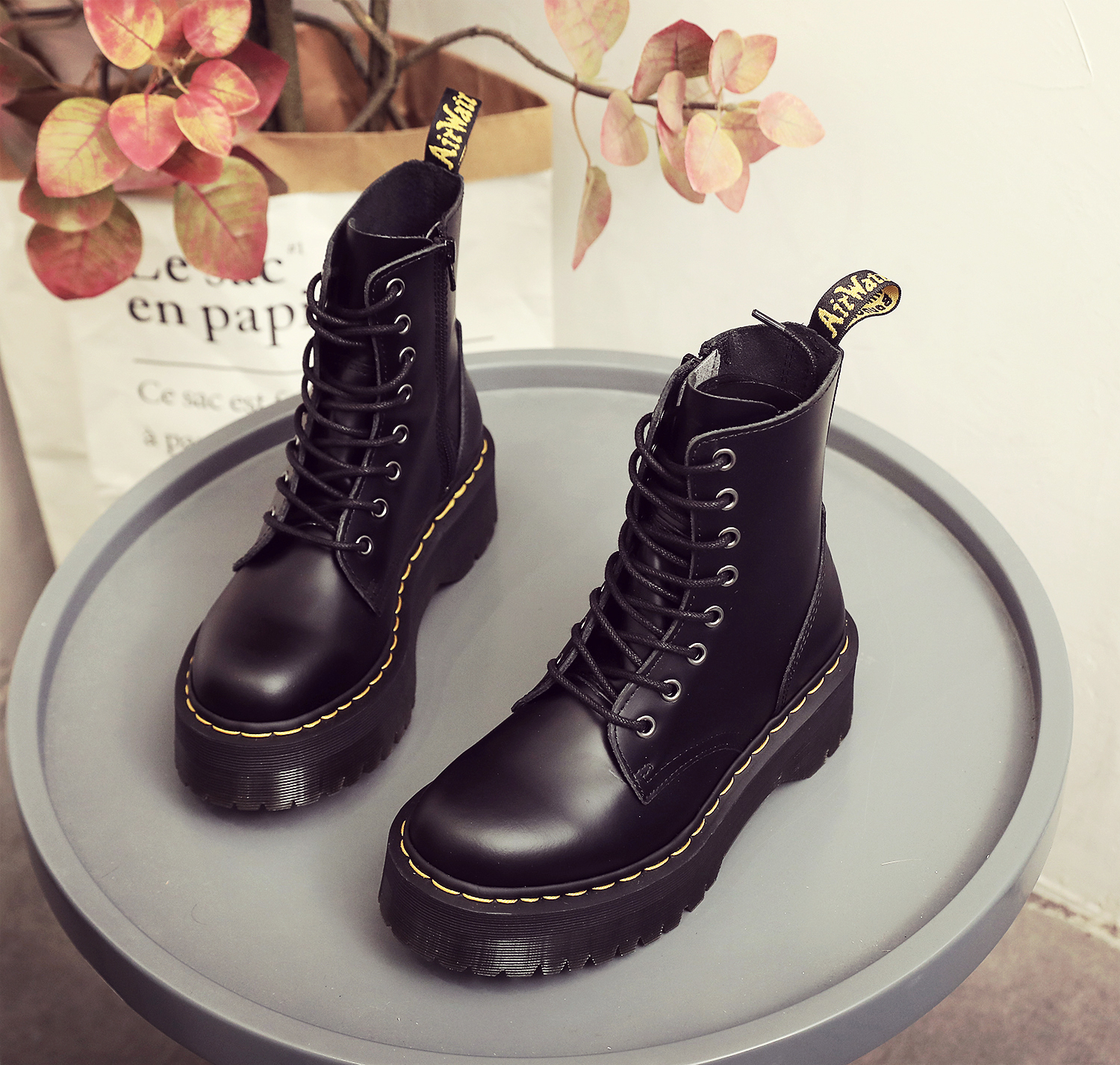 6555-Dr.Martens  59.51$ gallery