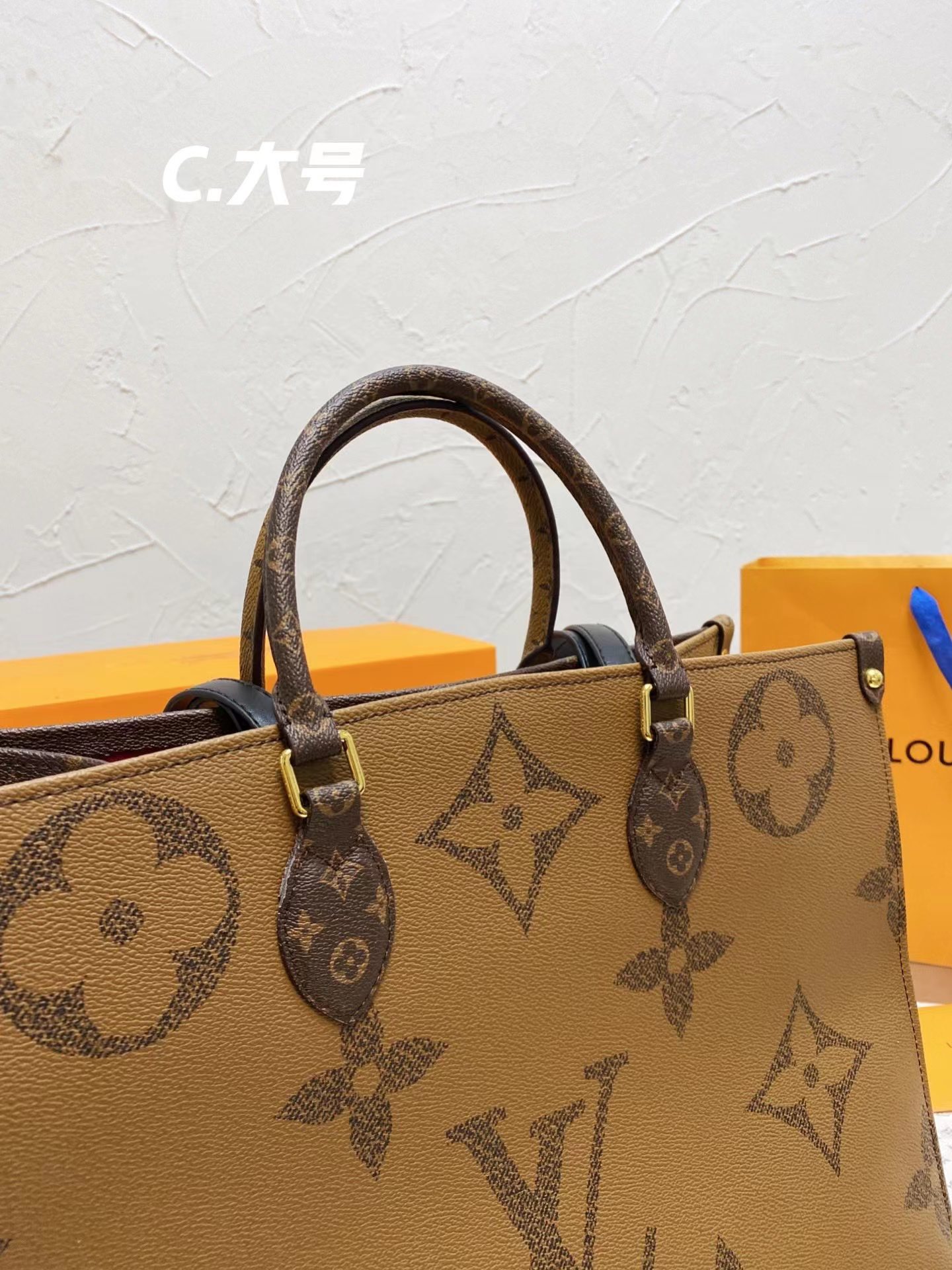 78.04$  LV    code  472-6367-R gallery