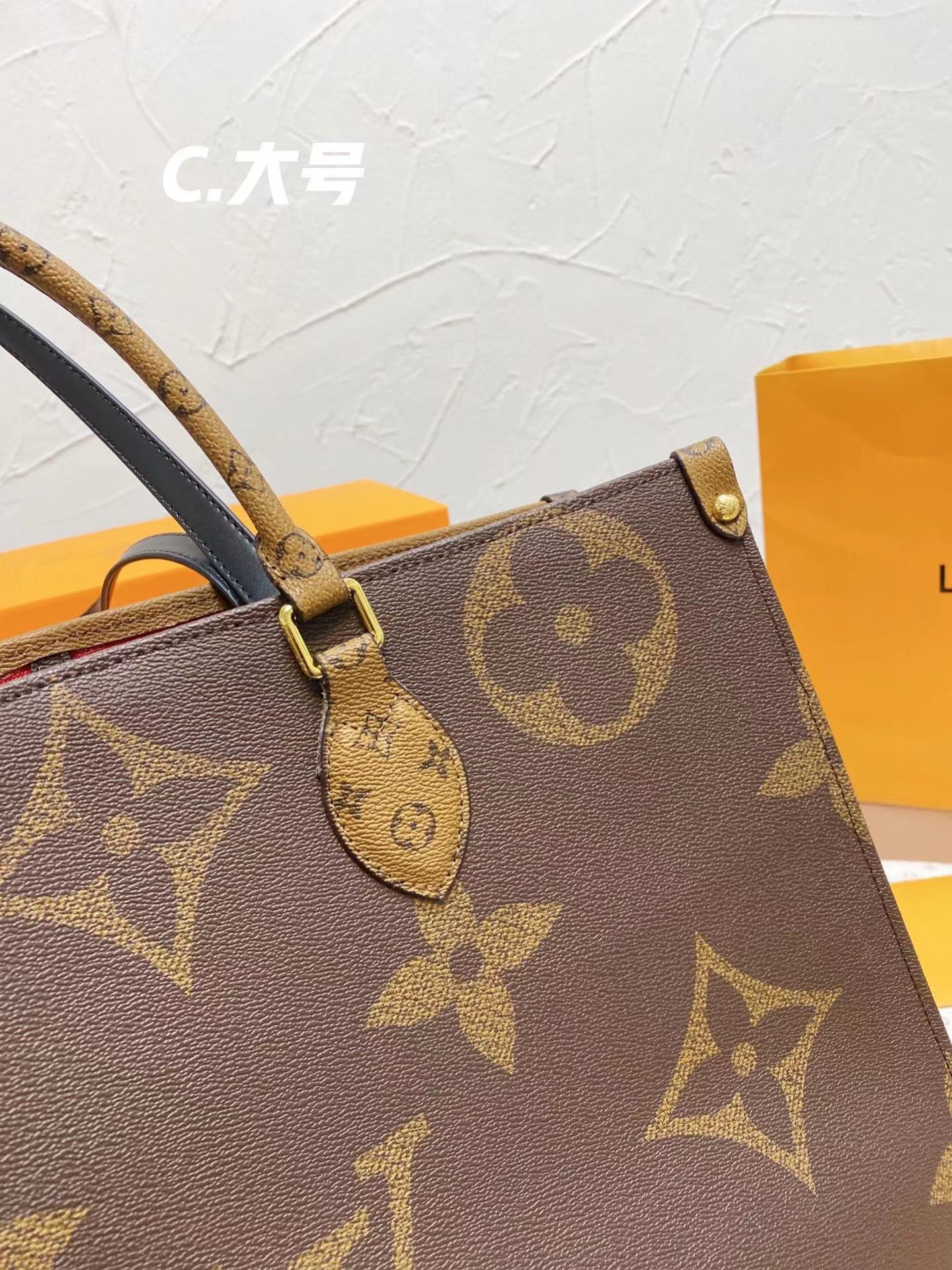 78.04$  LV    code  472-6367-R gallery