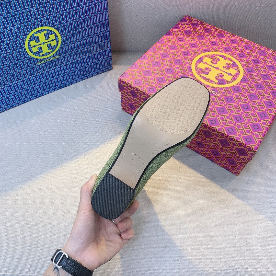 8636-T   46.79$ TORY  BURCH gallery