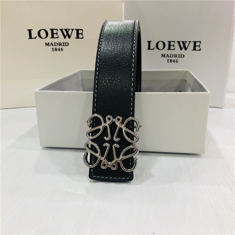 8760-T  24.69$Loewe gallery