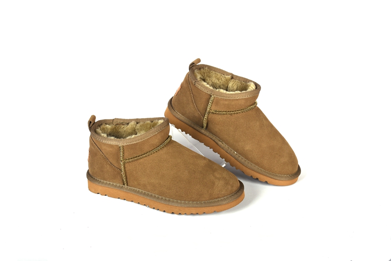 8788-T    29.51$UGG gallery