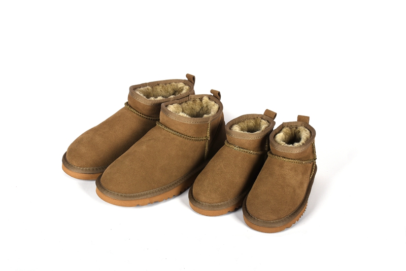 8788-T    29.51$UGG gallery