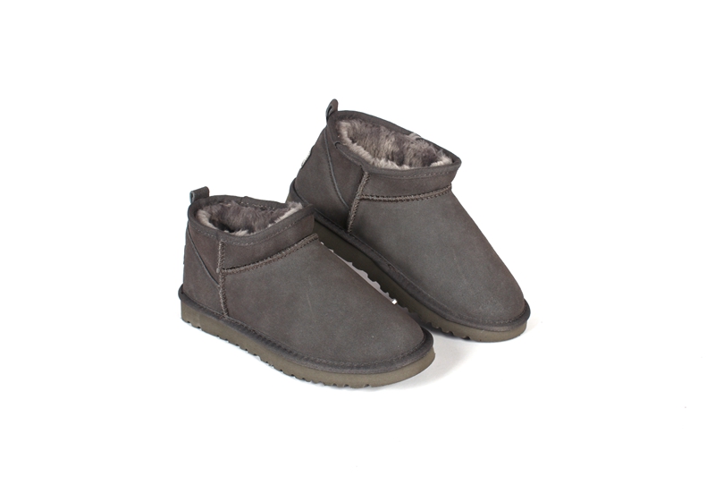 8788-T    29.51$UGG gallery