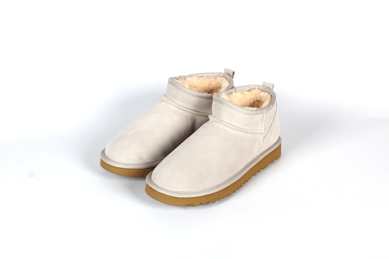 8788-T    29.51$UGG gallery