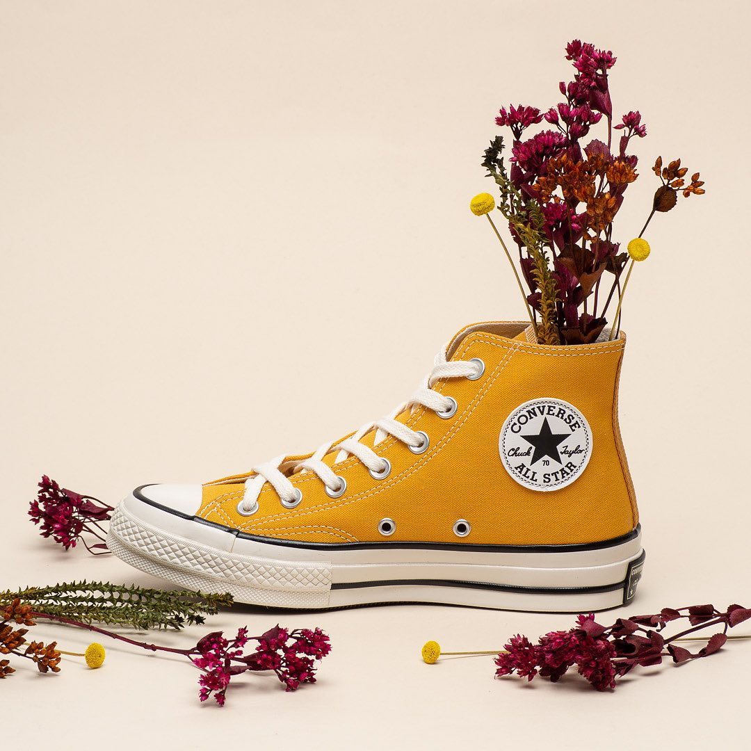 8878-T    28.88 Converse All Star gallery