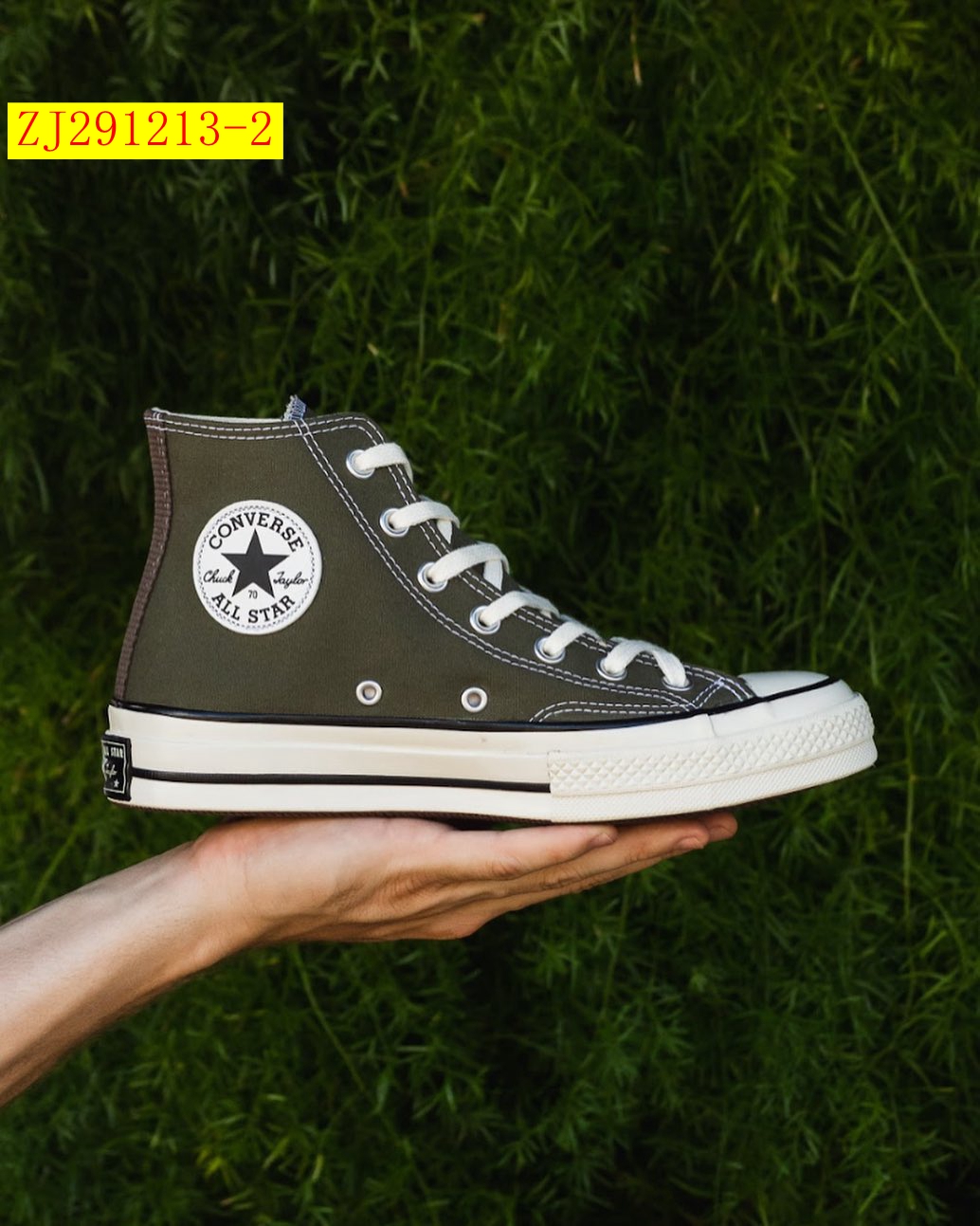 8878-T    28.88 Converse All Star gallery