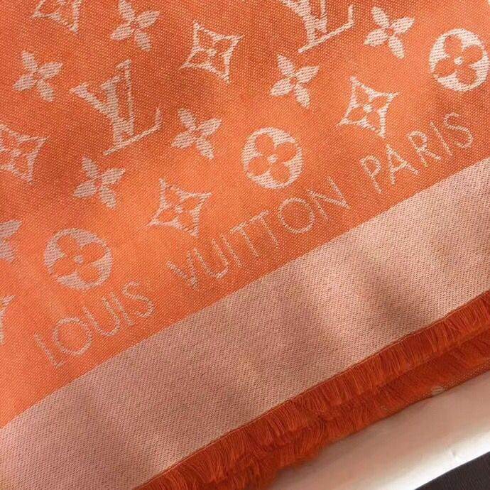 9016-T    19.99$ LV Scarf gallery