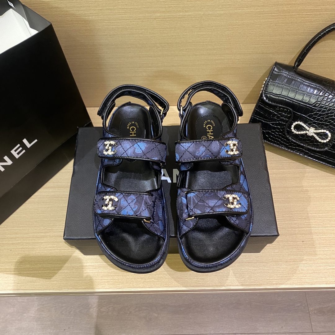 9059-T     Chanel-VX3-49.98 gallery