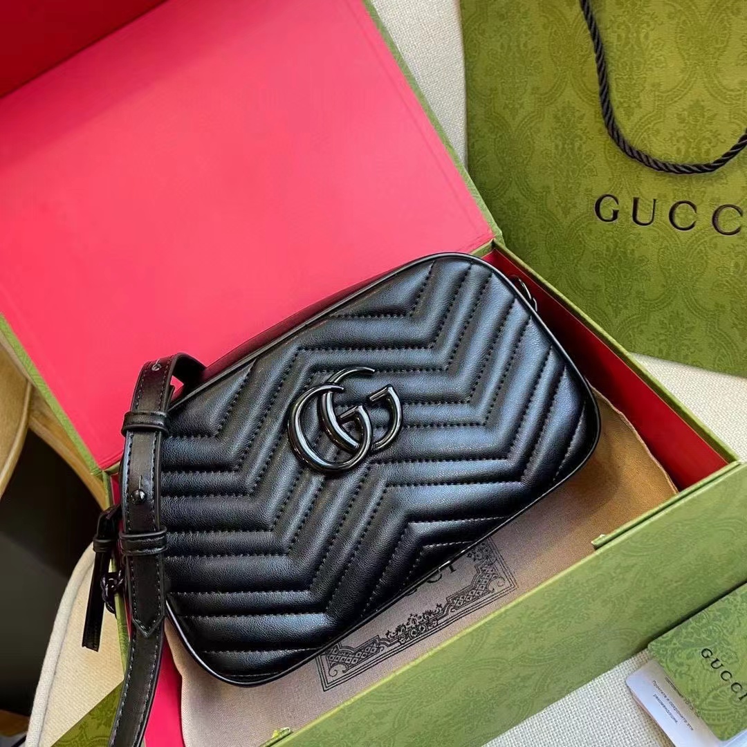 9165-T   39.85$ GUCCI gallery