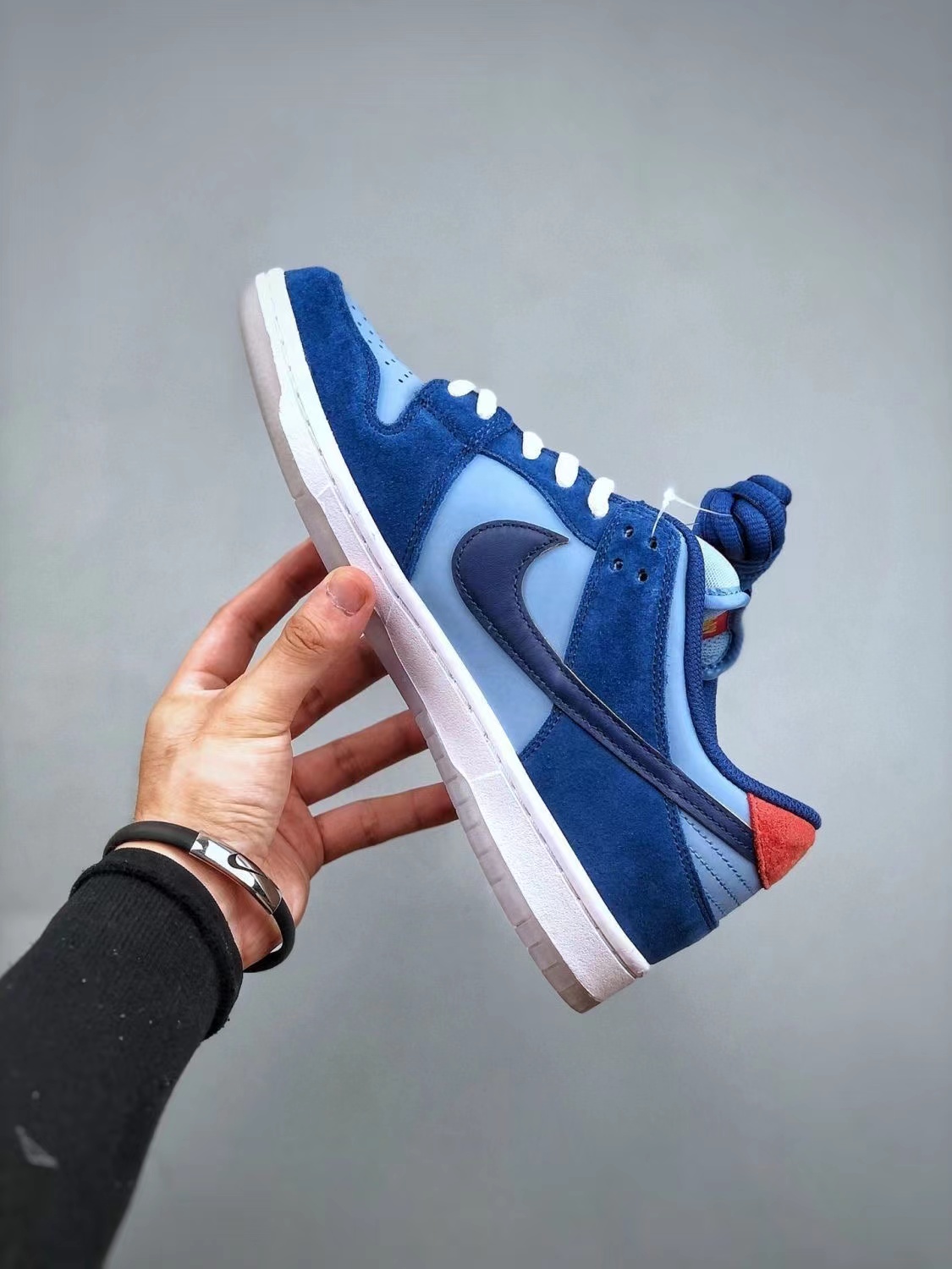 9214-T      49.25$ NIKE SB gallery