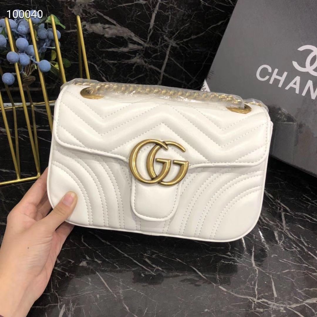 9333-T    39.79$ GUCCI gallery