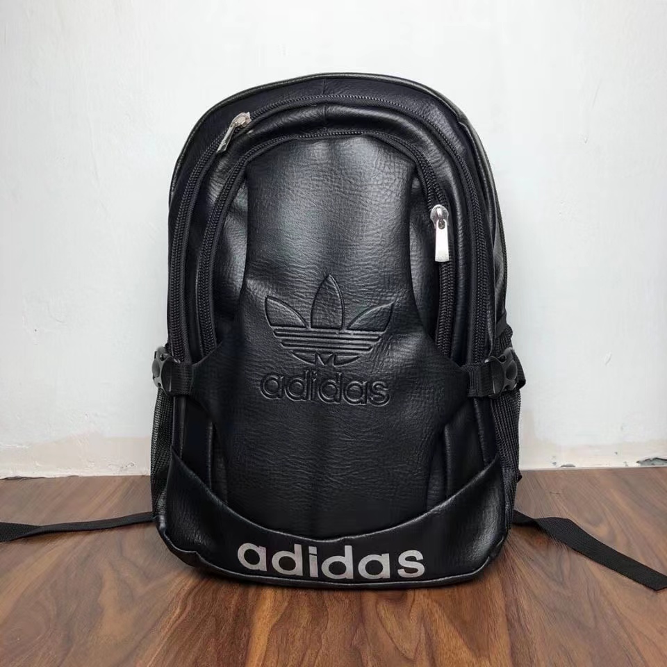 9398-T    adidas   29.99$ gallery