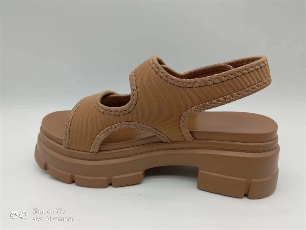 9774-T       UGG 26.99$ gallery