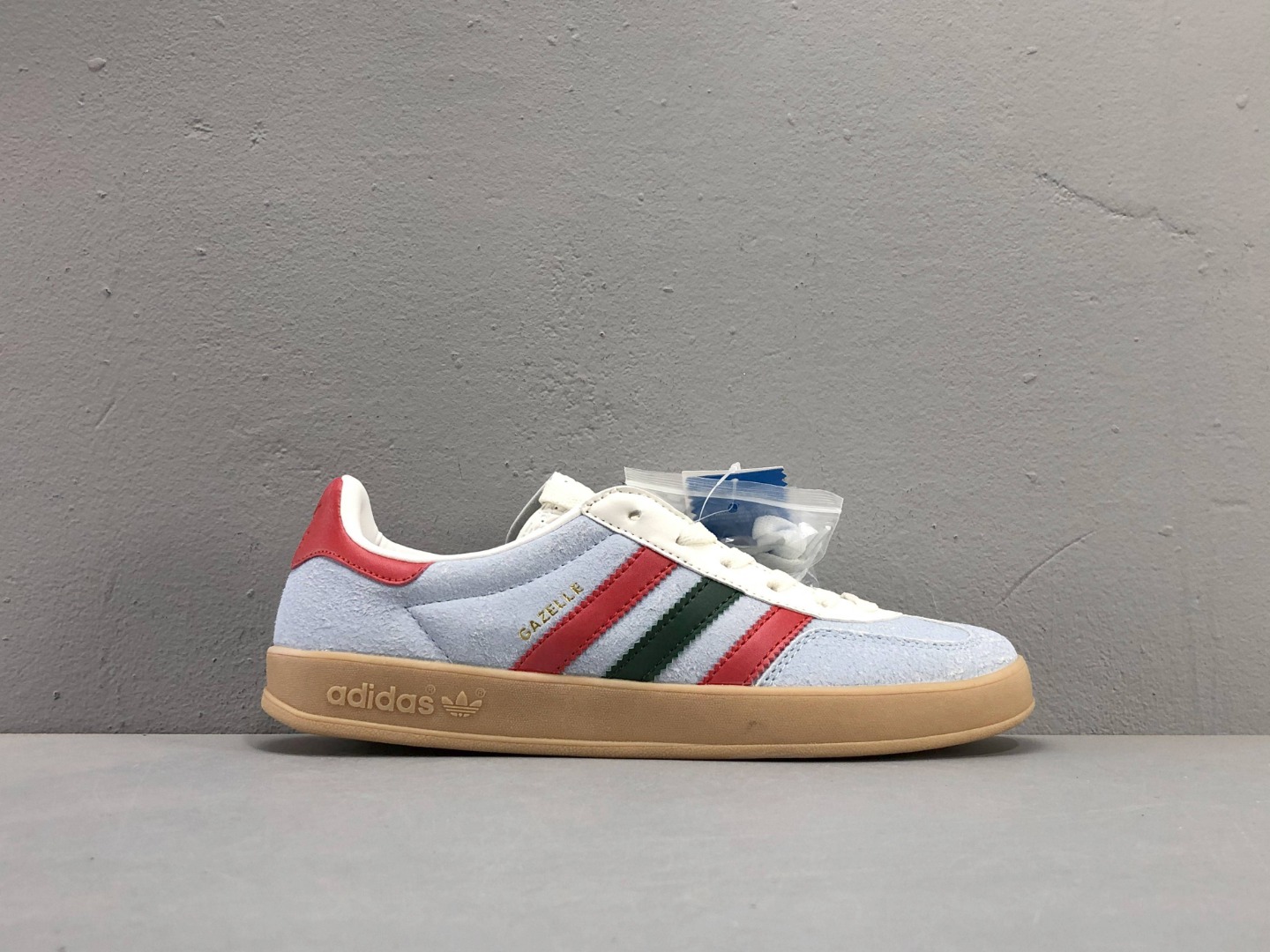 ADIDAS 46.89$  code 351-7089-R gallery