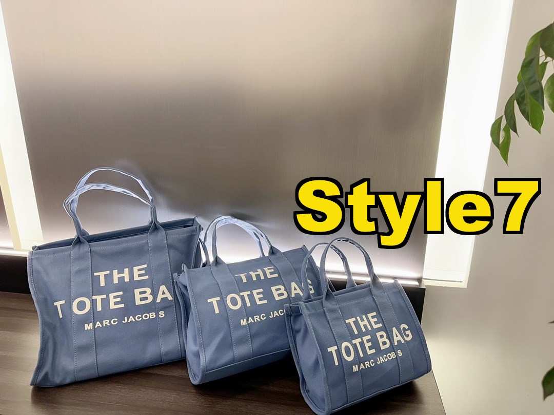 AN3243  TOTE  49.99$ -GBB gallery