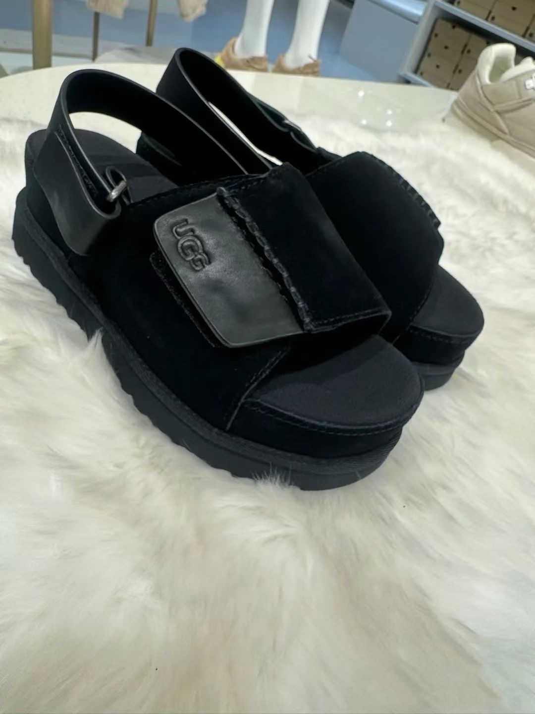 AN4252 UGG 68.99$  S6R4252  -UG2 gallery