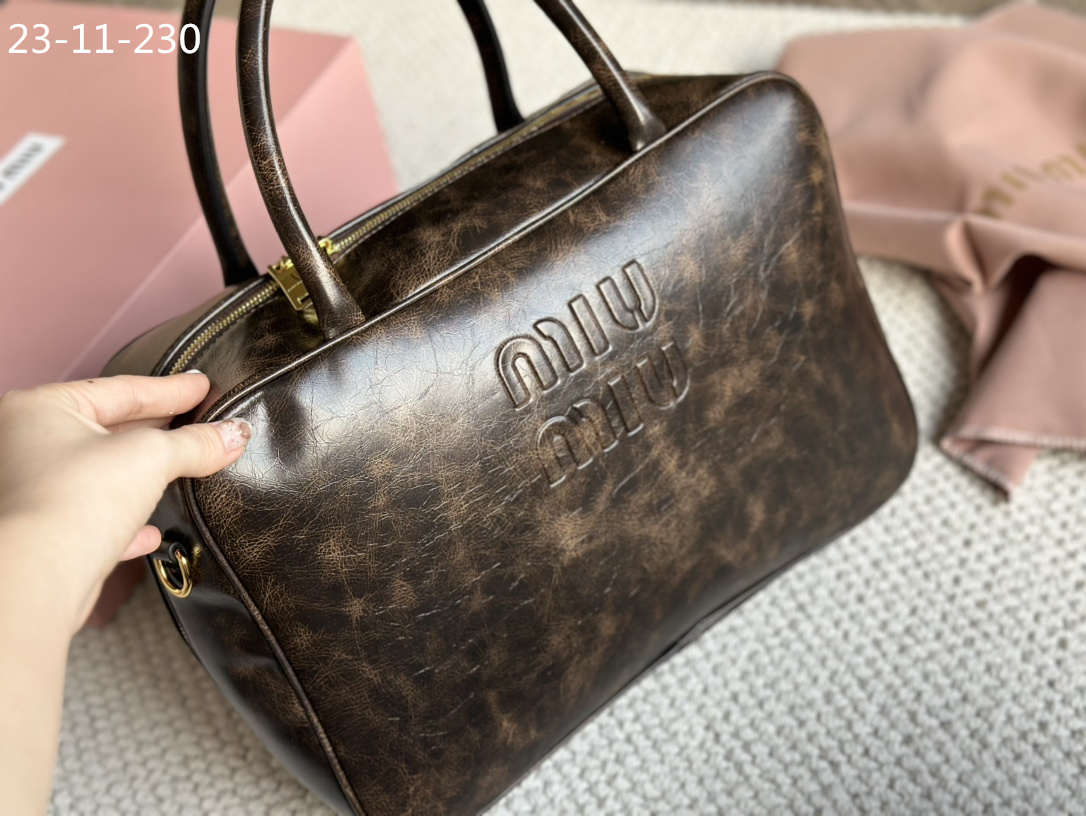 AN4259 MIUMIU 69.99$    K6T4259  -GBB gallery